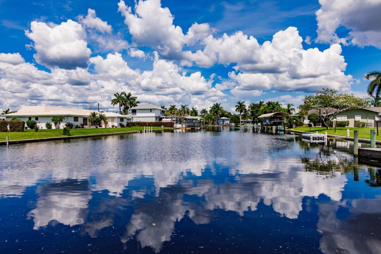 New! Dock Canal Family Home W/Pool & Gulf Access! North Fort Myers Exterior photo